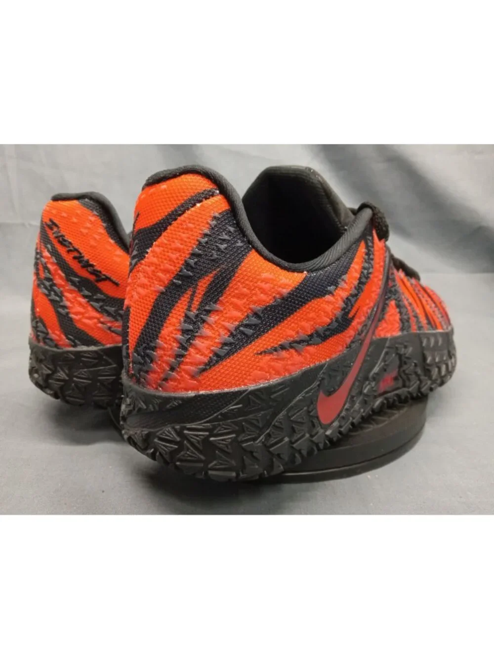 Nike Ja 3 Animal Pack Tiger (GS) Safety Orange Black Boys Size 4.5 NEW NO BOX!